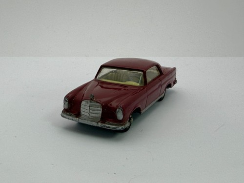 Mercedes 250 coupé corgi - se,